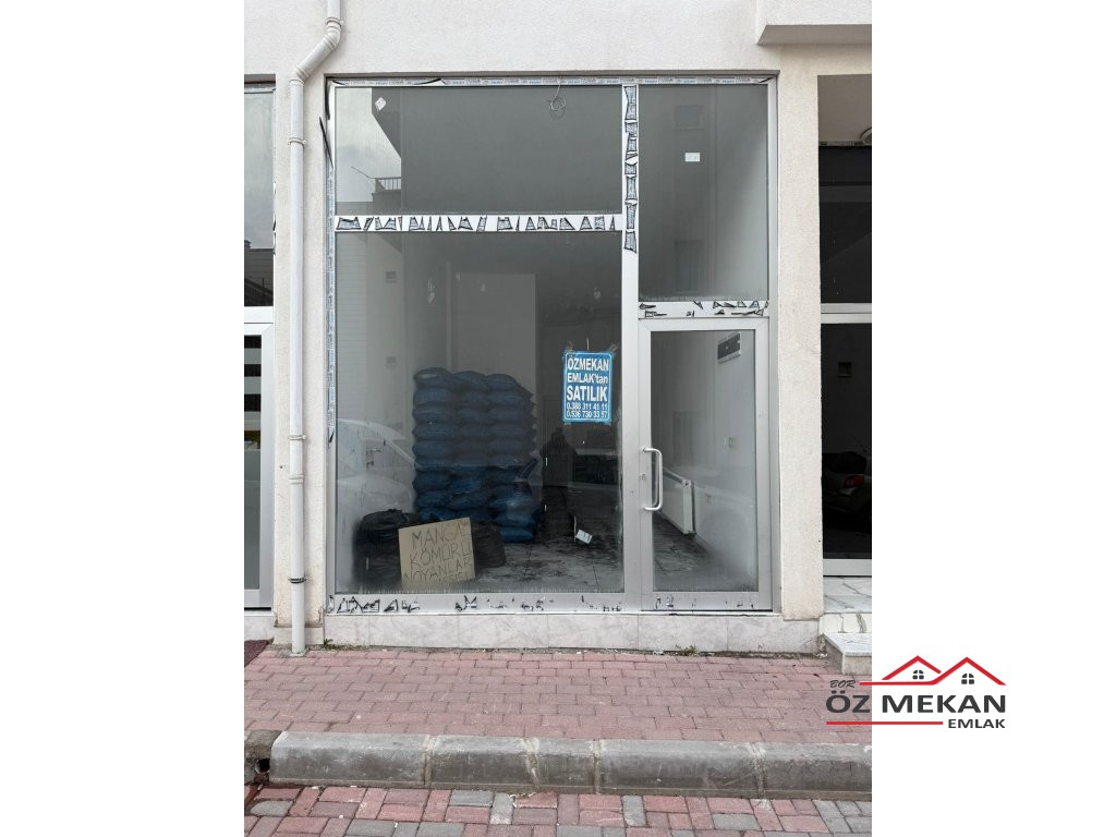 Bor Meydan Arkası Dükkan